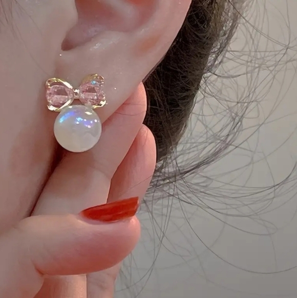 Elegant Faux Pearl Zinc Alloy Stud Fashion Earrings - Picture 5 of 5